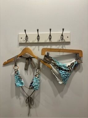 Victoria's Secret Blue, Aqua & Taupe Patterned Bikini Top and bottom